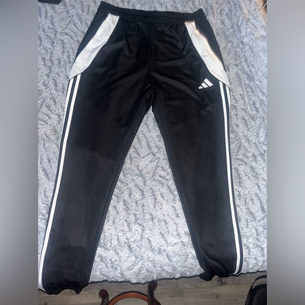 ADIDAS men’s black football/soccer pants brand new size LT2